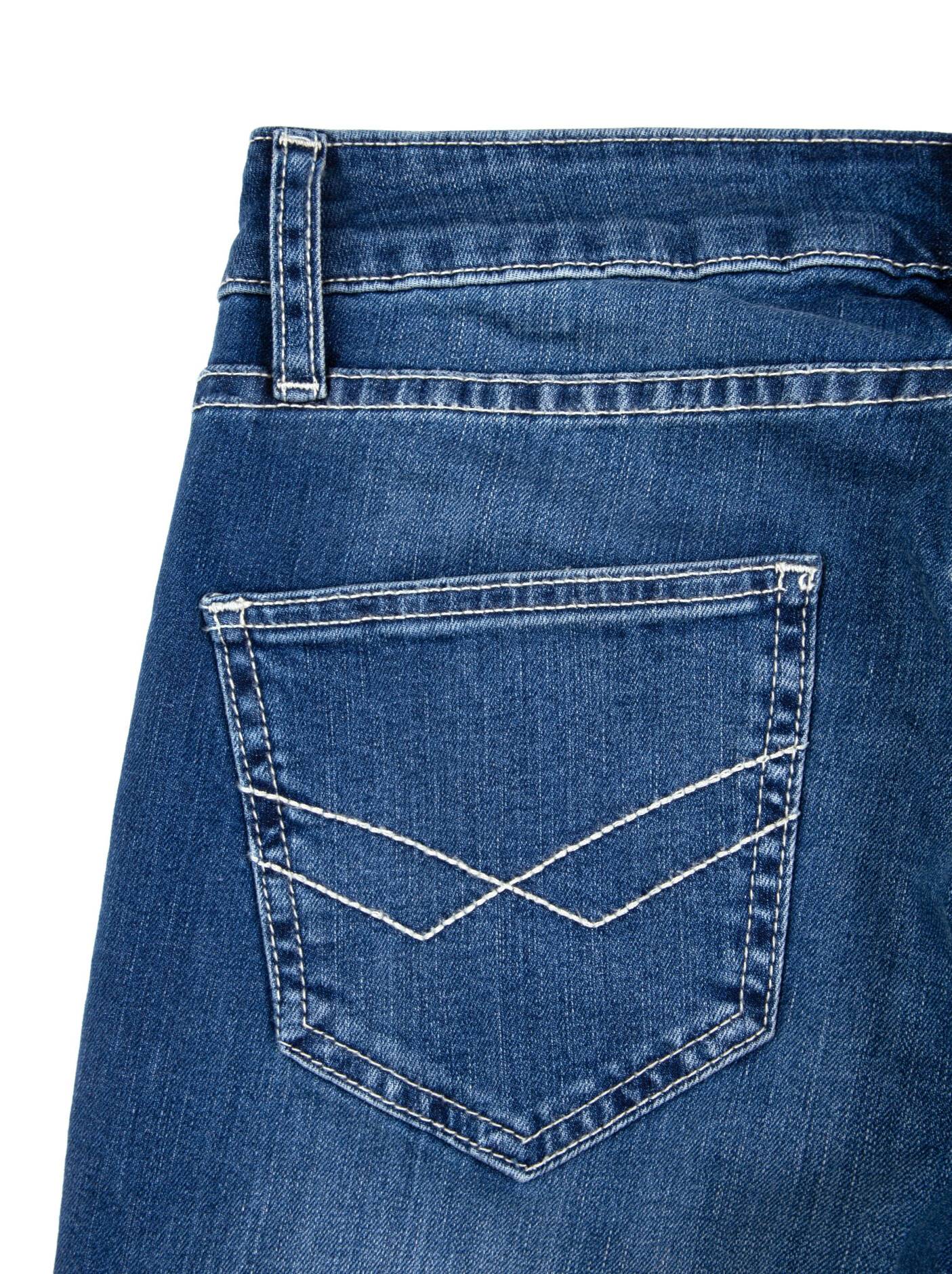 classic straight jeans with a medium fit 2091/49123 - Official online ...