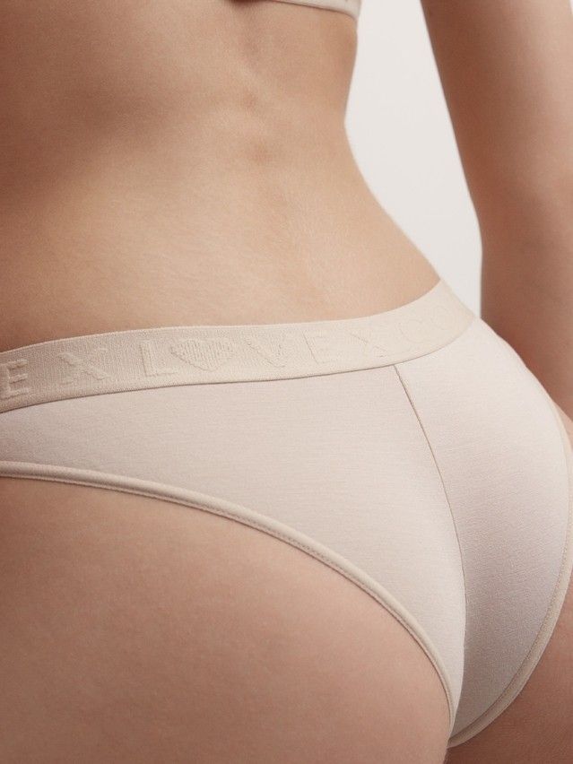 Women's panties CONTE ELEGANT FLEXIBLE LBR 2239, s.90, light almond-love - 2