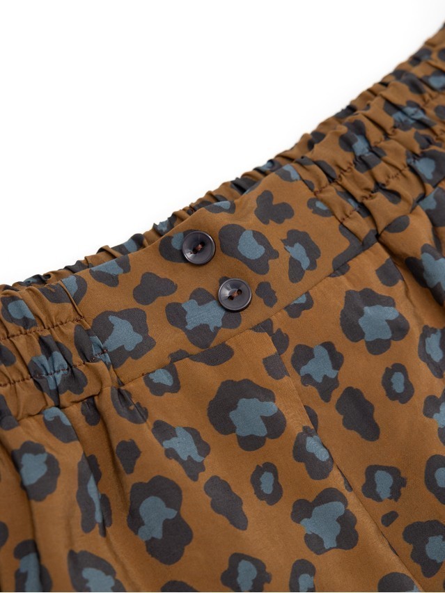 Women's shorts CONTE LS 3731, s.170-84-90, chocolate leo - 4
