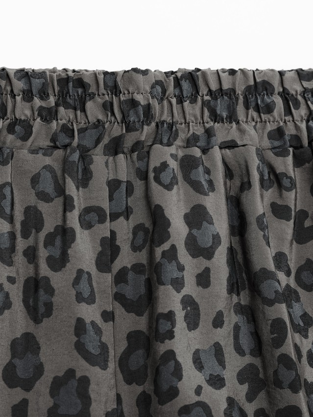 Women's shorts CONTE LS 3731, s.170-84-90, khaki leo - 8