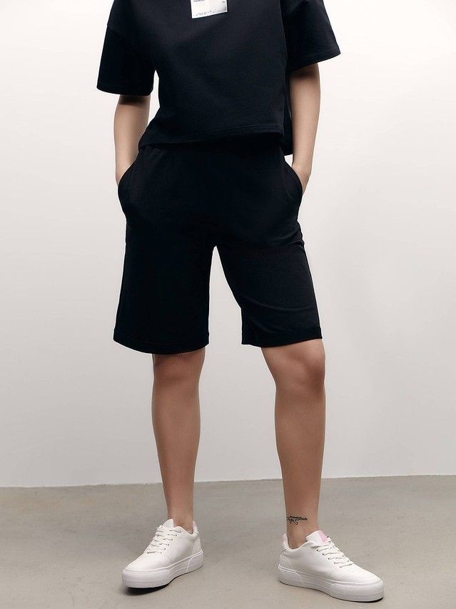 Women's shorts CONTE ELEGANT LS 1752, s.170-90, black - 2