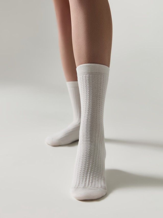 Women's socks CONTE ELEGANT CLASSIC, s.23-25, 1131 milky - 1
