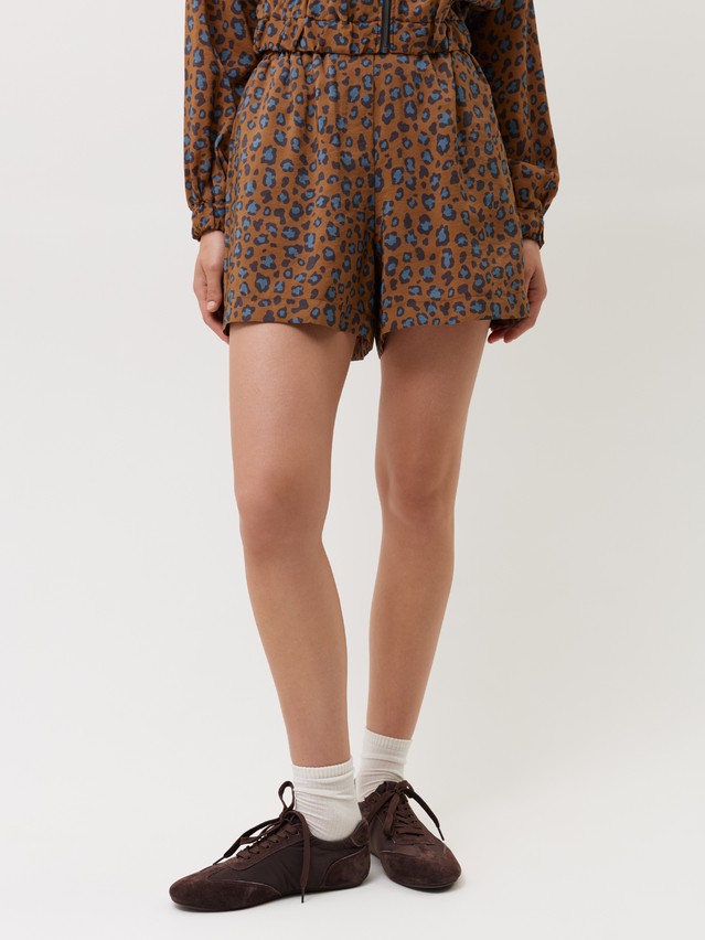 Women's shorts CONTE LS 3731, s.170-84-90, chocolate leo - 4