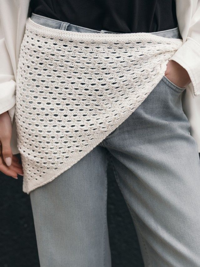 Women's headscarf CONTE LDK25194, s.42*108, ecru - 4