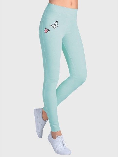 Modeling jeggings with «Butterfly» applique NOVA