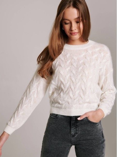Jumper with an embossed pattern in mohair yarn LDK 124