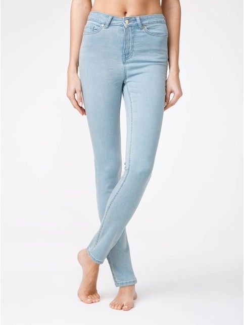 Eco-friendly jeans in a tapered fit with a high rise CON-115