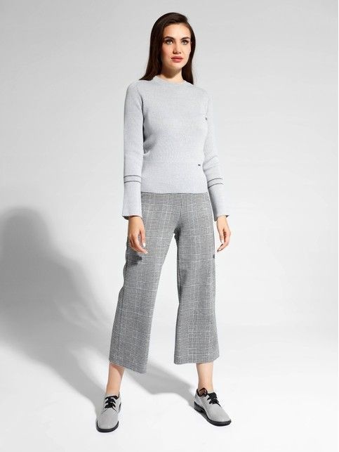 Knit pullover with flared sleeves LDK 059