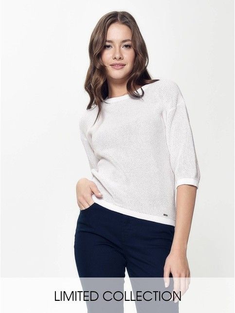Knitted jumper made of yarn with cotton and viscose LDK052