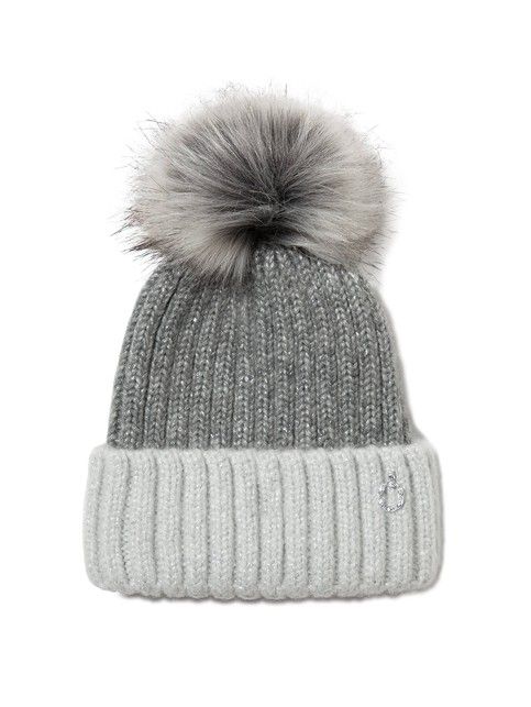 Knitted cap made of yarn with mohair and wool
