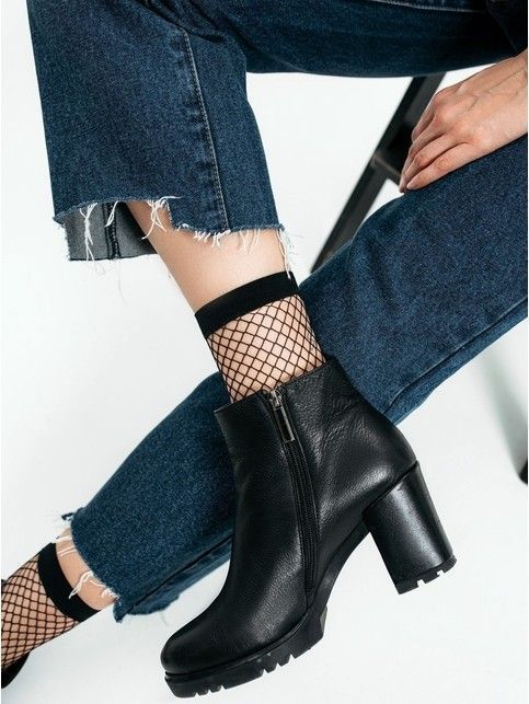 Socks in large mesh SOCKS RETTE-MAX