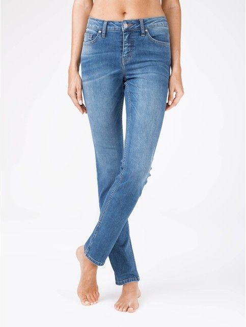 Eco-friendly jeans with the effect of 