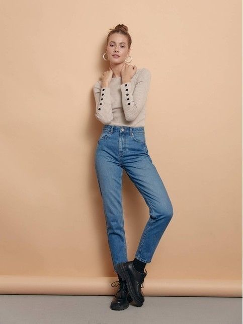 CON-379 High Rise Relaxed Mom Jeans