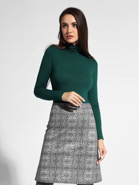 Basic body-turtleneck made of viscose LBD 1029