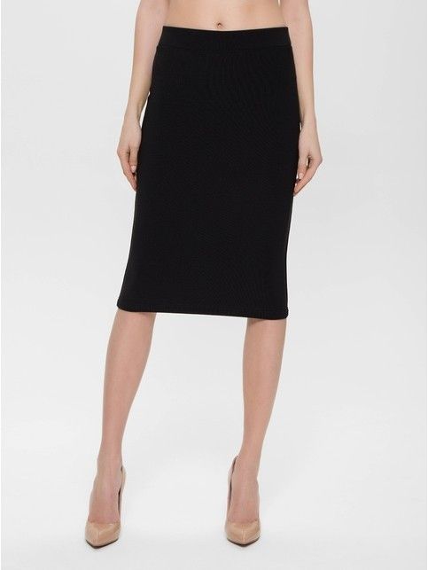 Modeling pencil skirt CLASSIC