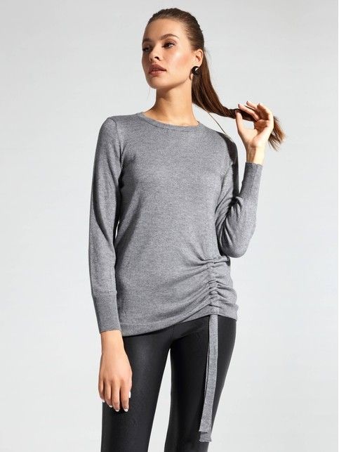 Extra soft jumper with decorative assembly LDK 067