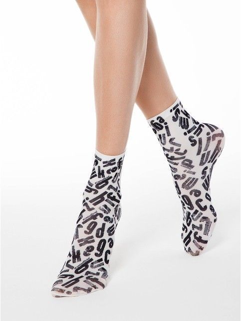 Socks with a bright print FANTASY 70