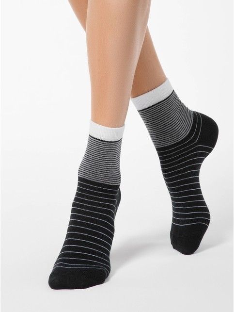 Cotton socks with straps pattern
