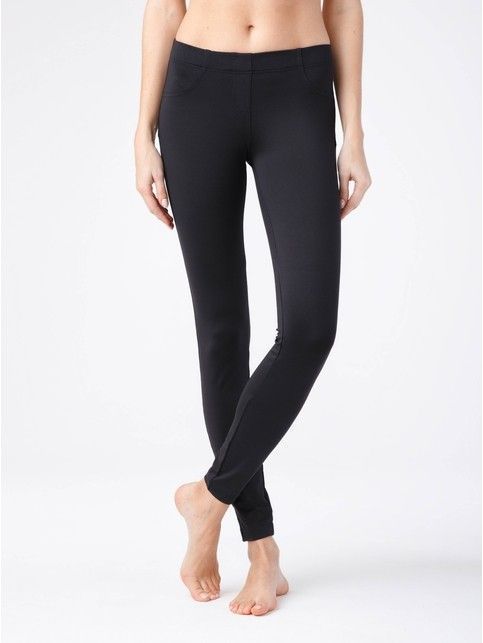 Modeling jeggings with 