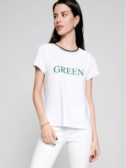 White t-shirt with shining embroidery 