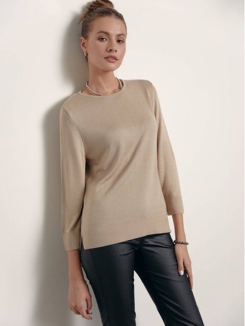 Jumper with side slits in viscose yarn LDK 150