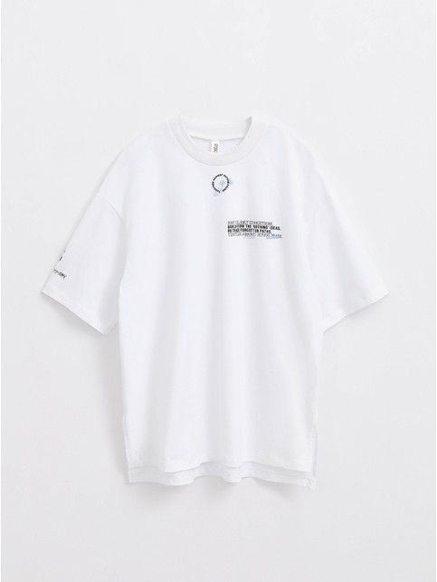 Cotton T-shirt made of cotton with prints 