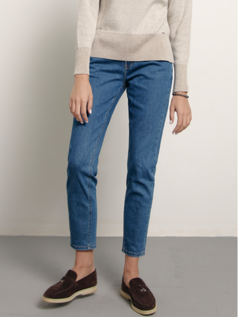 CON-362 High Rise Relaxed Mom Jeans