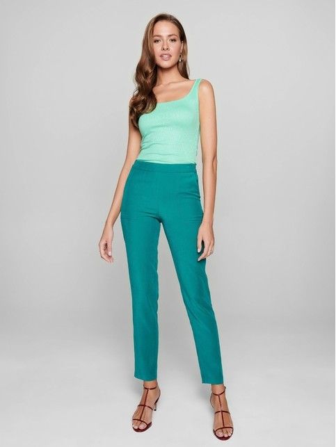 Cropped viscose trousers of a free cut with the effect 