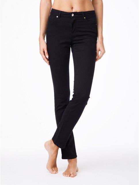 Classic straight jeans with the effect of 